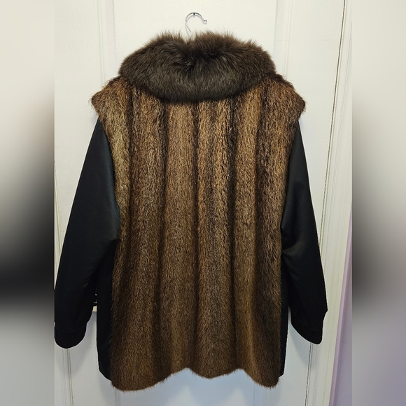 Vintage Real Nutria Fur Coat - Fur vest with sleeves hand-sewn on - Picture 7 of 11